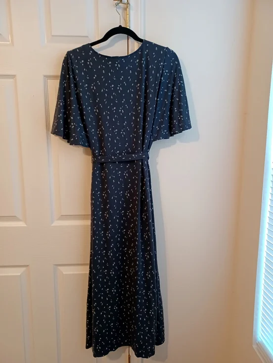 Dress - Picture 2 of 2